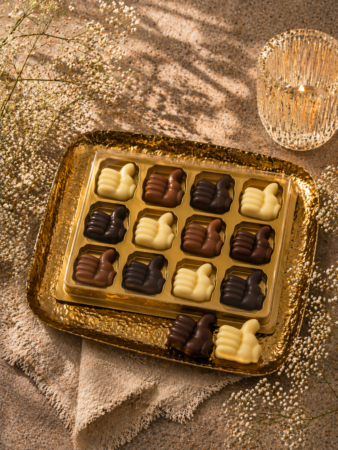 Like duim 12 chocolaatjes in doos